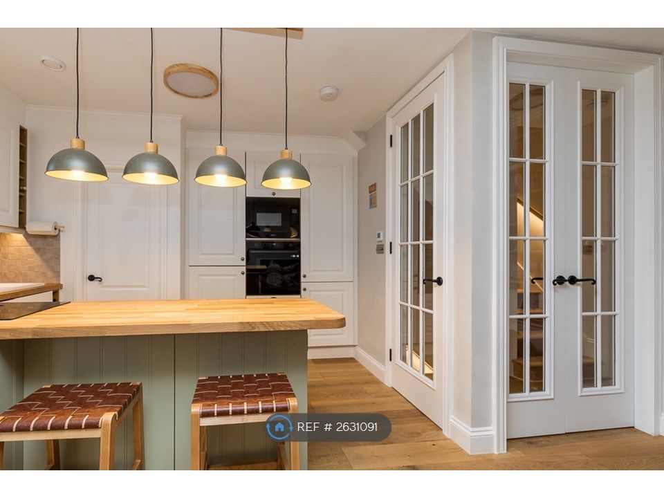 Property photo 1 of 21 Kitchen