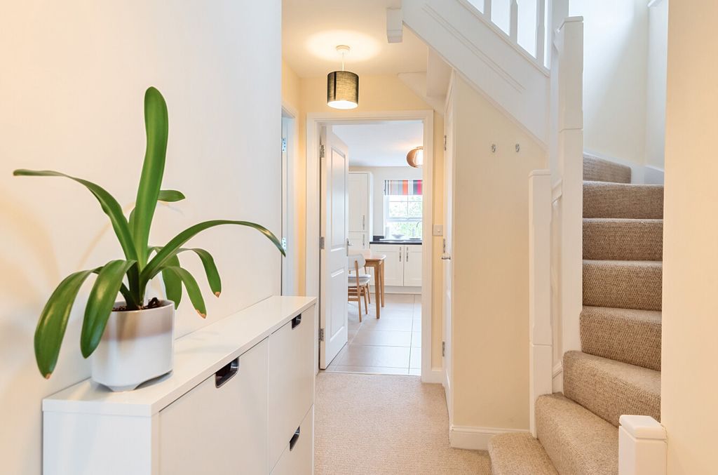 Property photo 2 of 24 Hallway