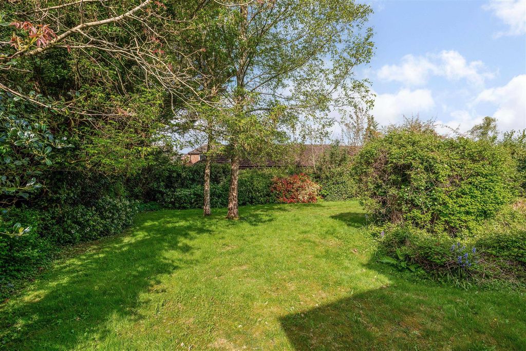 Property photo 2 of 20 Ph3_6523817.Jpg