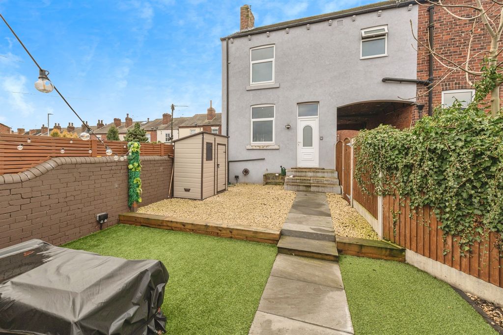 Property photo 3 of 14