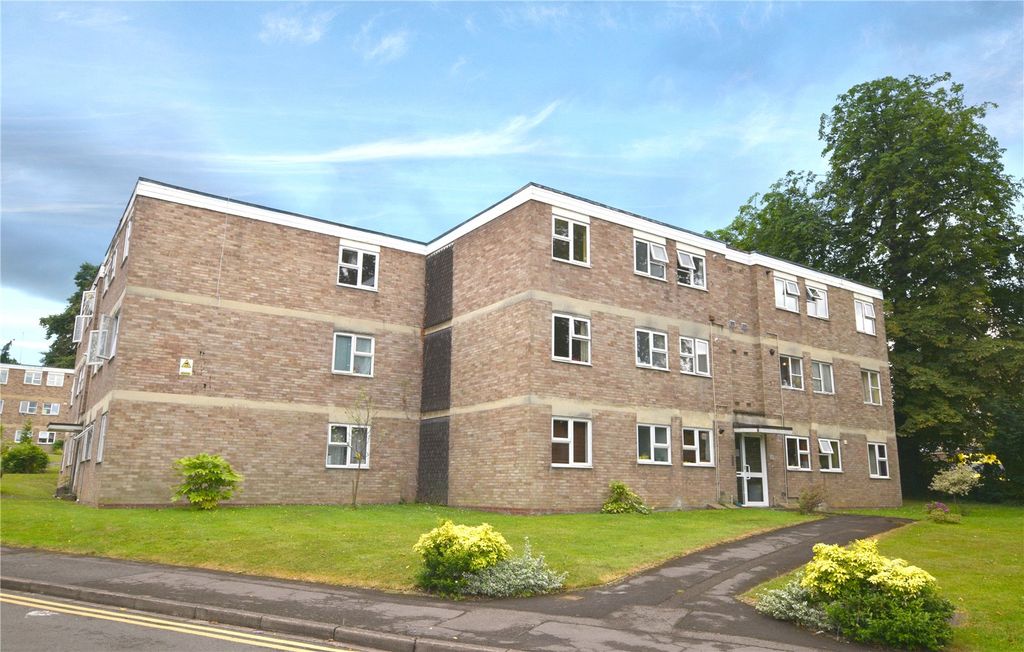 Property photo 1 of 8 Front