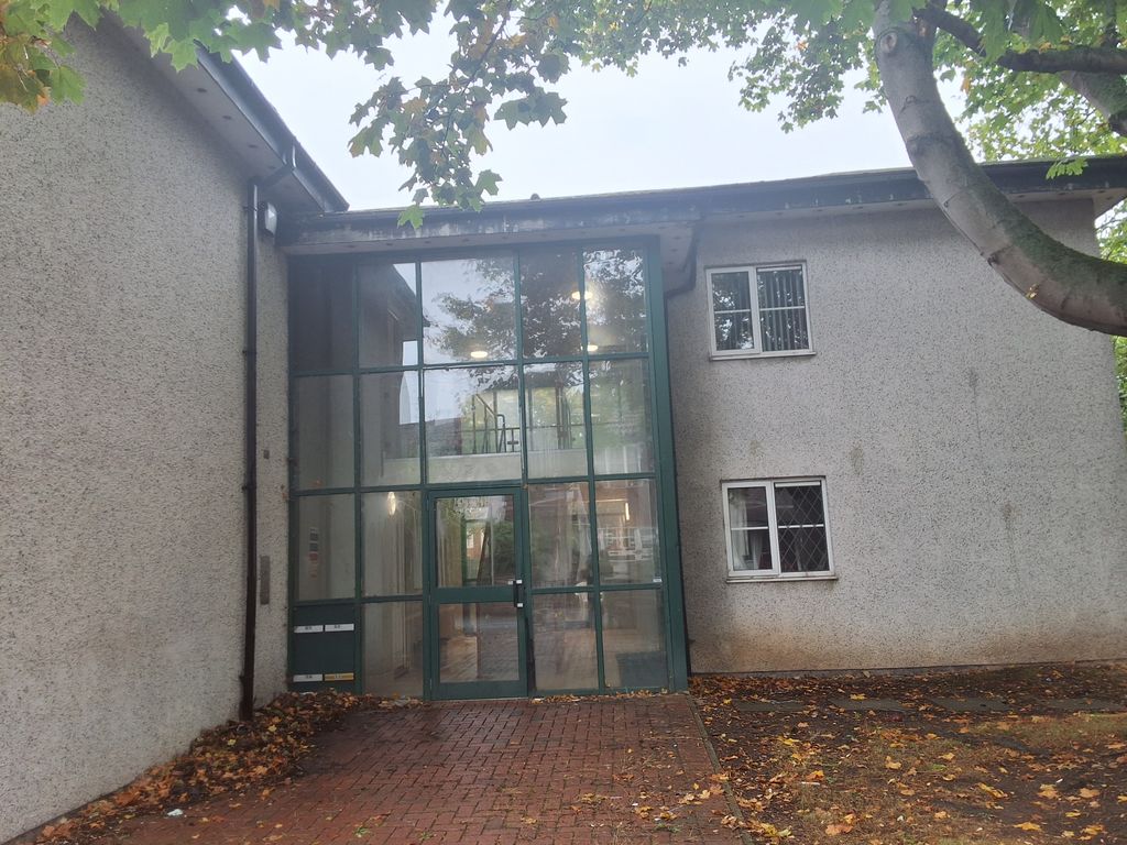 Property photo 2 of 12