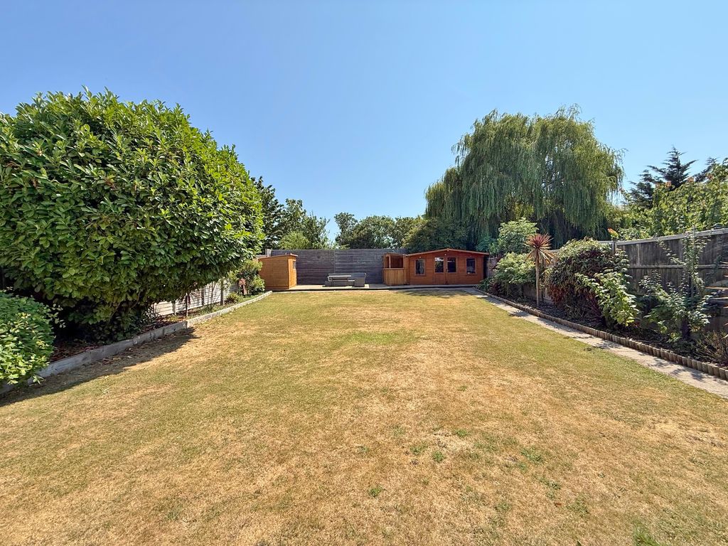 Property photo 2 of 29