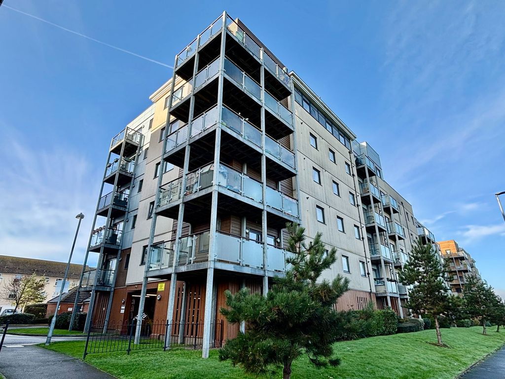 Property photo 1 of 9