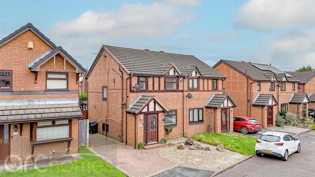 Property photo 1 of 24 Dji_Fly_20240925_122628_0348_1727267977877_Photo-E