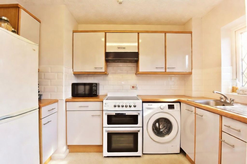 Property photo 3 of 10 Image (2).Jpg