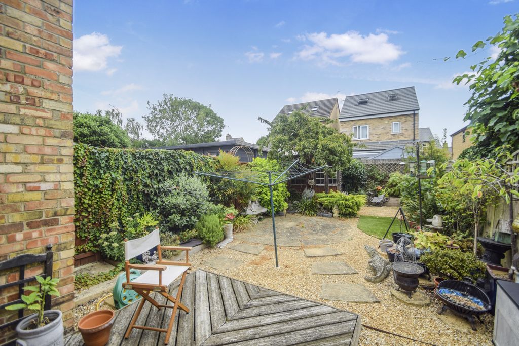 Property photo 3 of 13