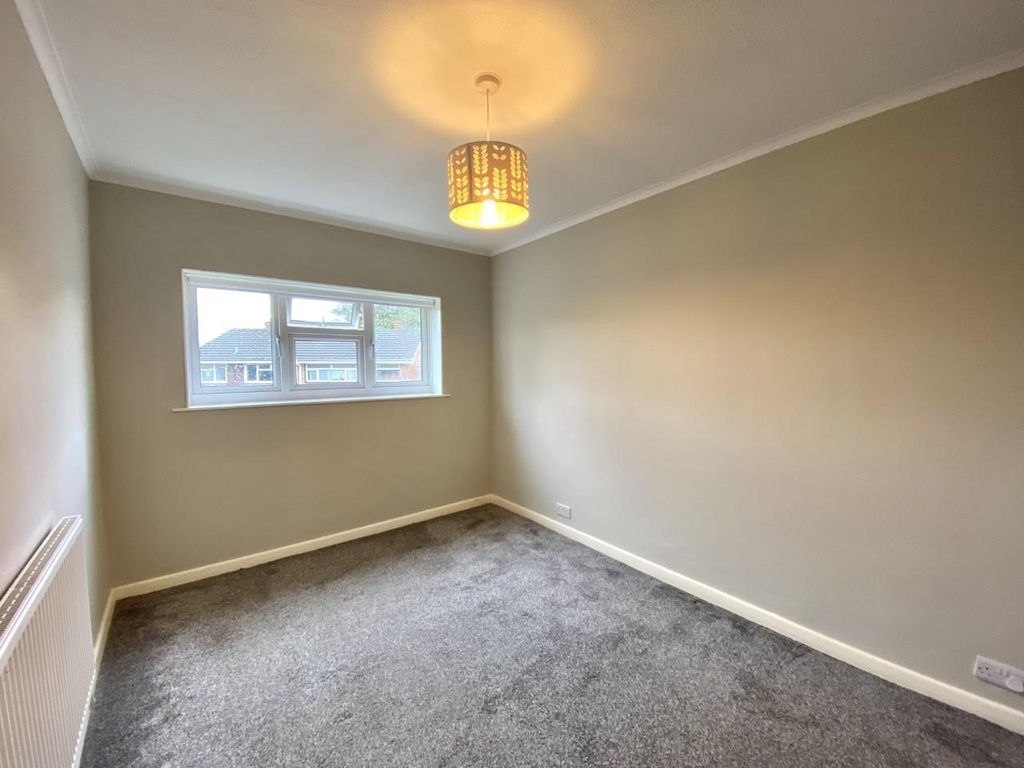 Property photo 2 of 13 Thumbnail_Img_1476.Jpg