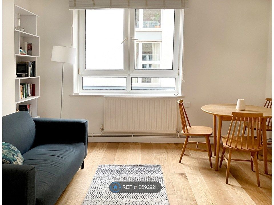 Property photo 3 of 15 Sitting Room 2