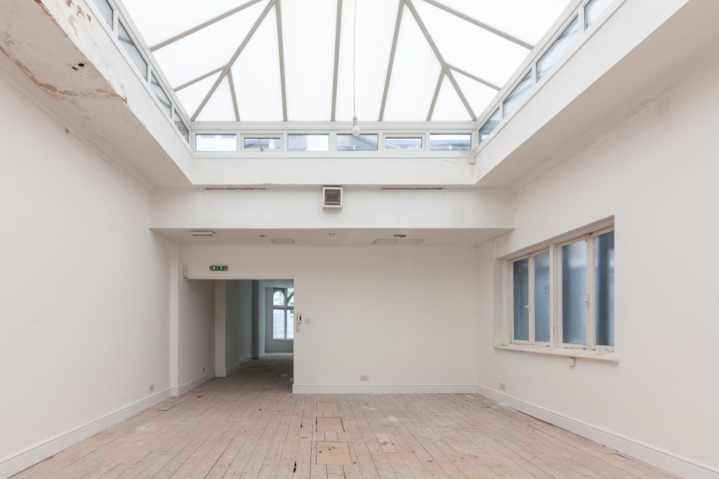 Property photo 3 of 9 Photo 10