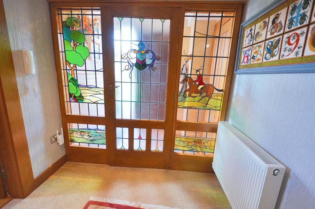 Property photo 3 of 21