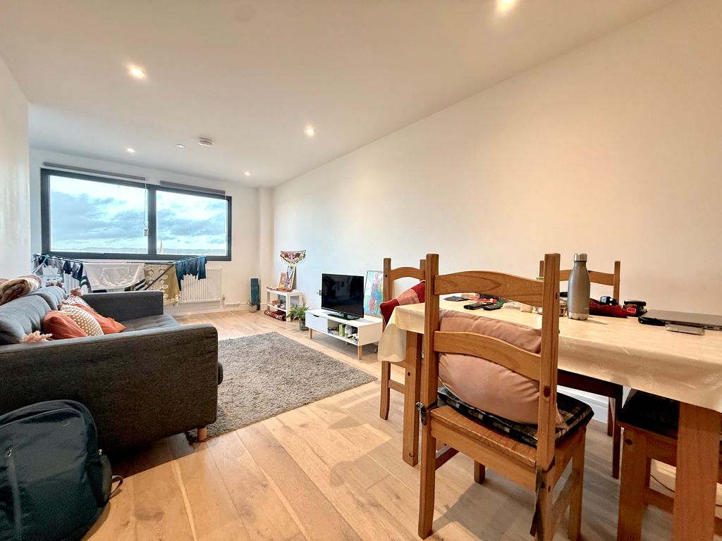 Property photo 2 of 9 Annex