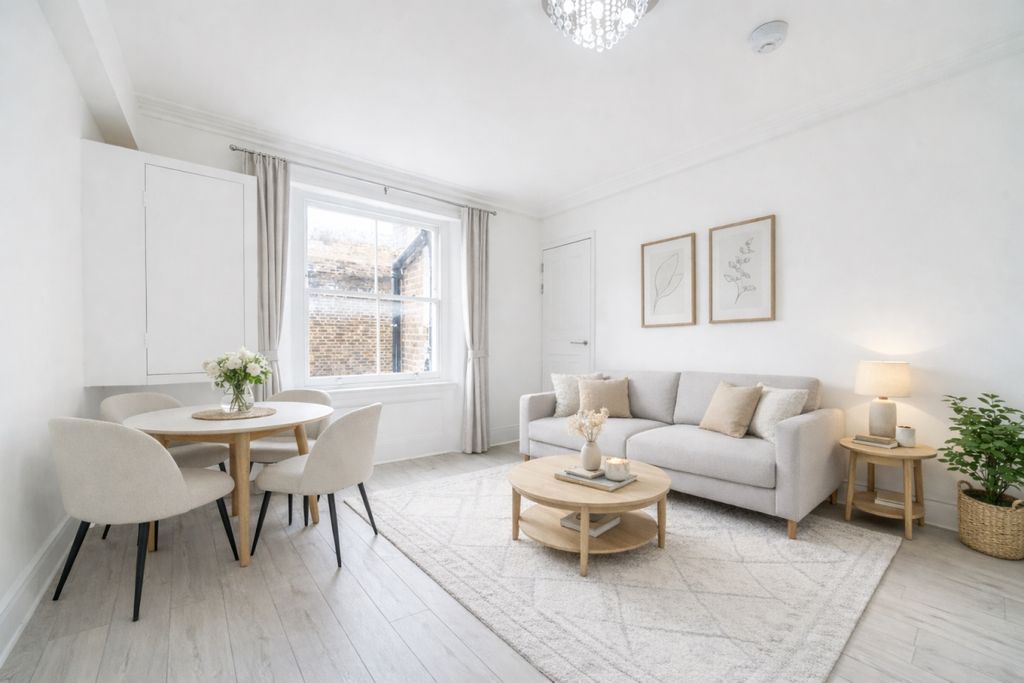 Property photo 1 of 9 Living Room 1