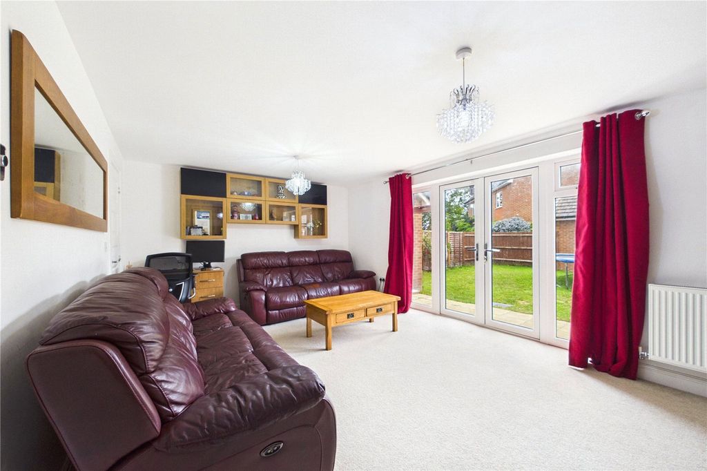 Property photo 2 of 14 Picture No. 04