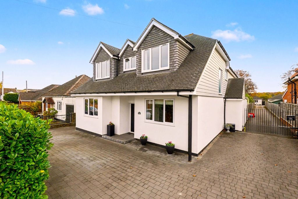 Property photo 1 of 37 4550501