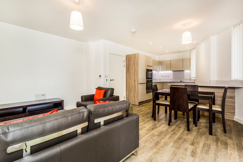 Property photo 3 of 8