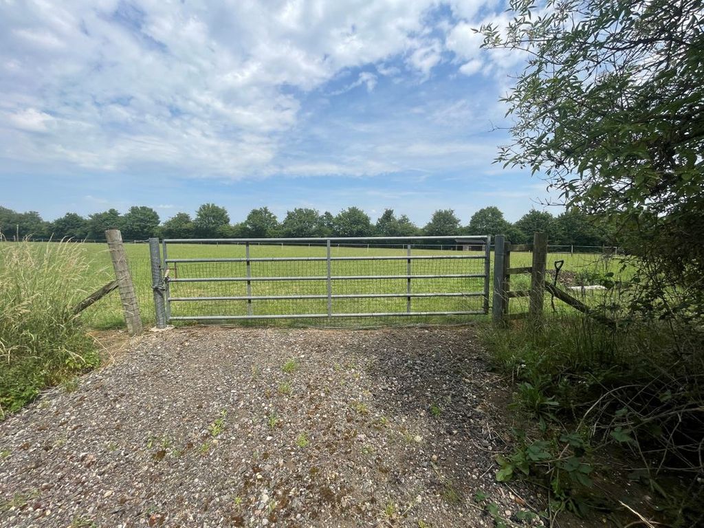 Property photo 2 of 5