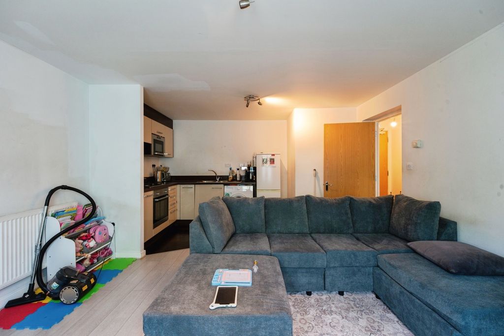 Property photo 2 of 6 Pbox-Img.Jpg