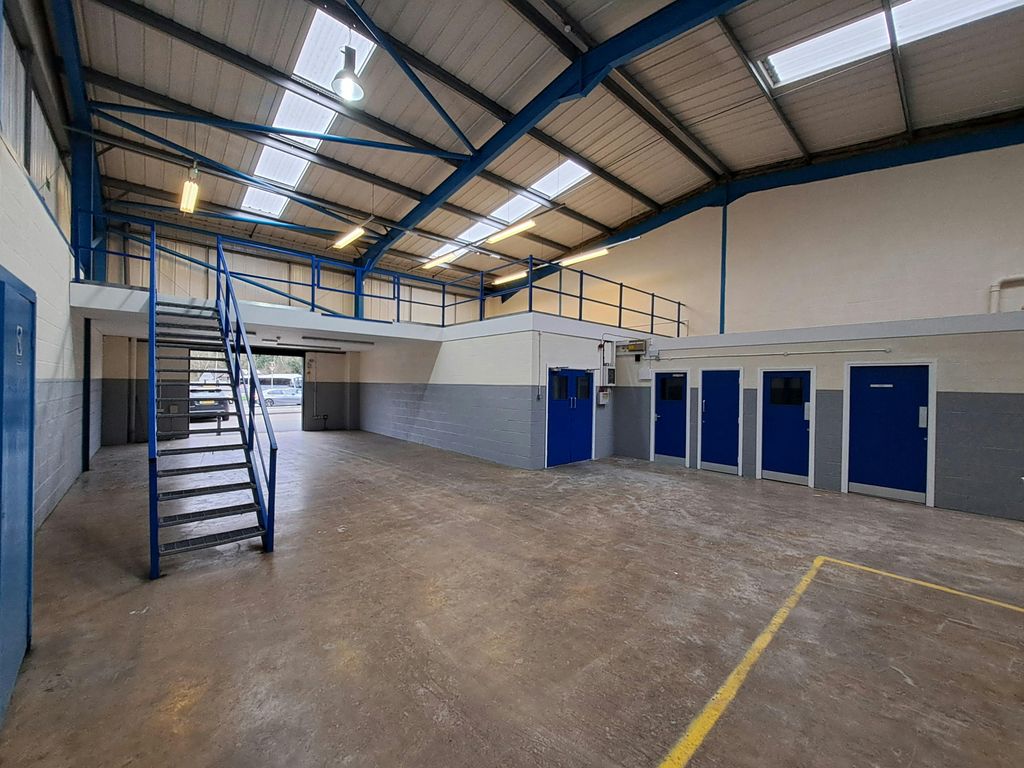 Property photo 2 of 12 1000020950.Jpg