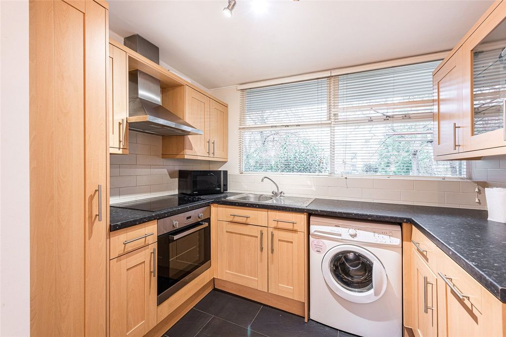 Property photo 3 of 7 Picture No. 06