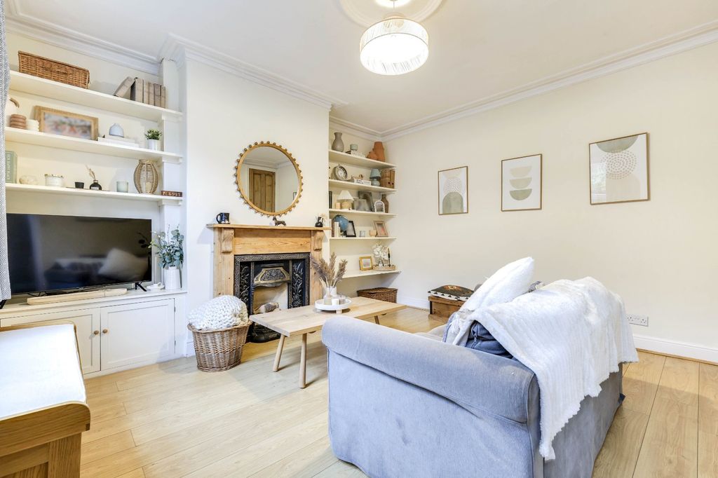 Property photo 3 of 13 Picture No. 01