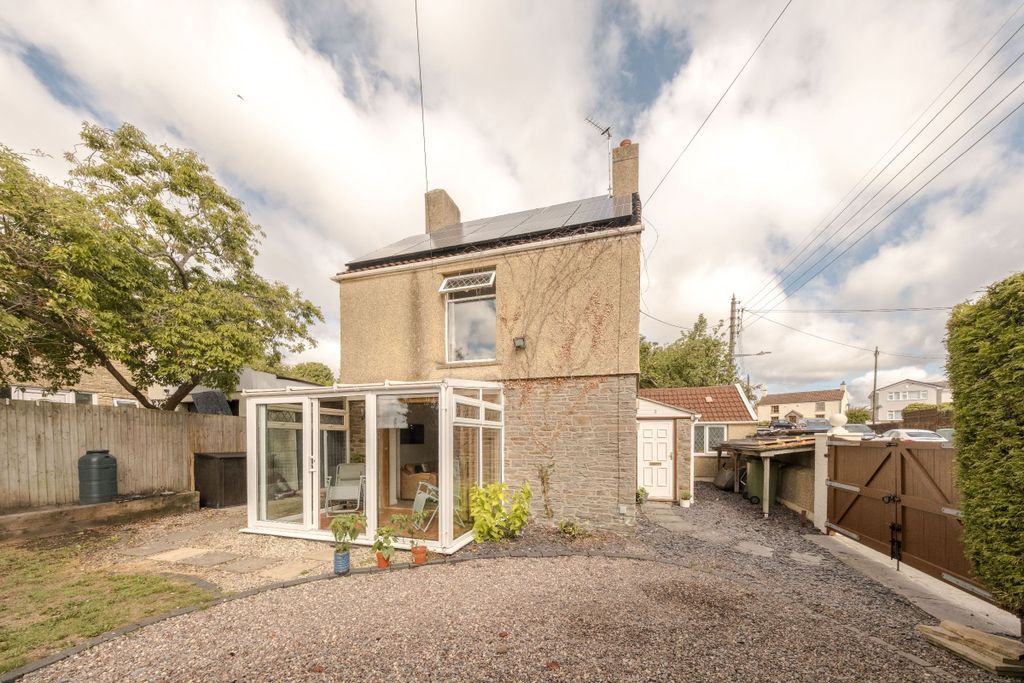 Property photo 1 of 25