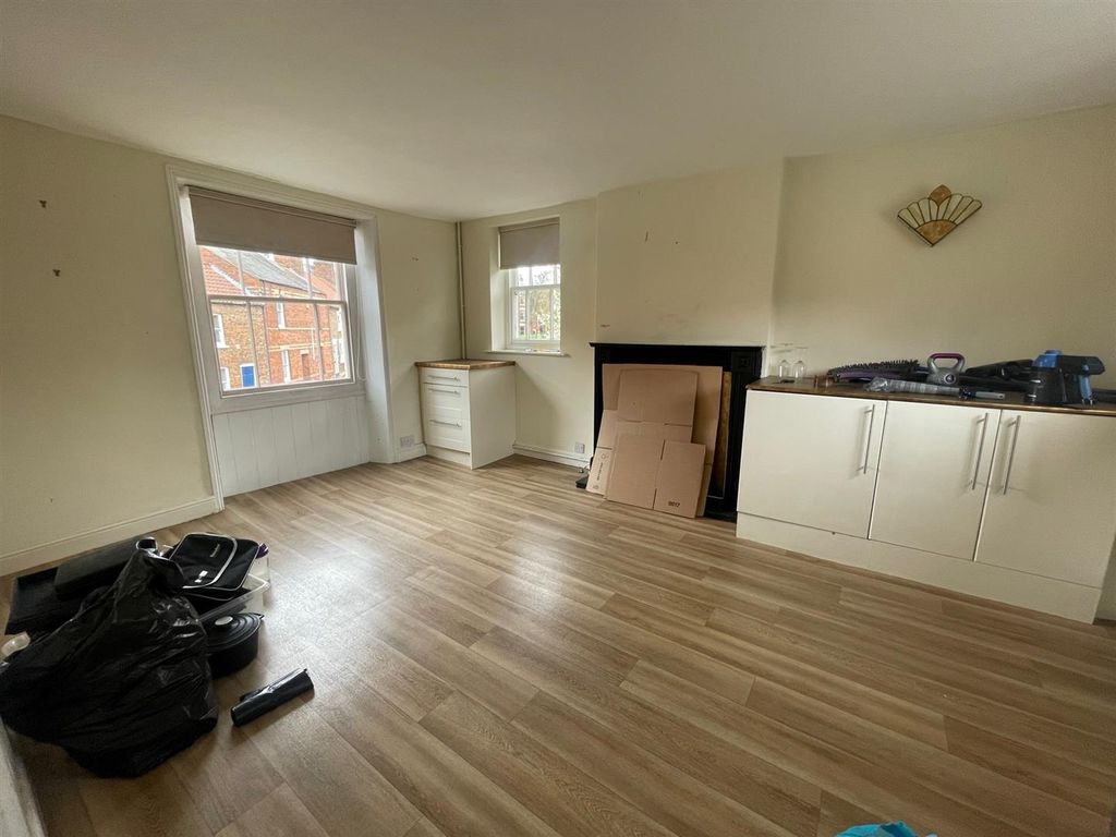 Property photo 2 of 14 7.Jpg