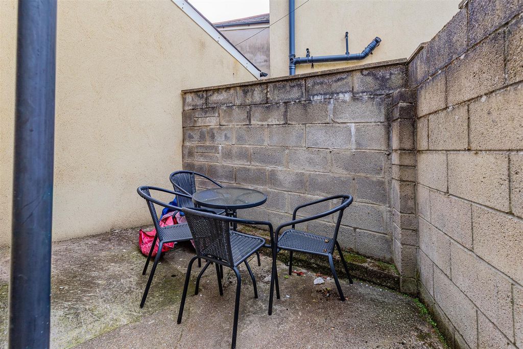 Property photo 2 of 13 13-2.Jpg