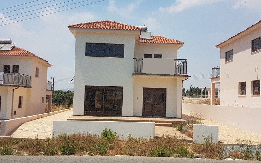 Property photo 2 of 4