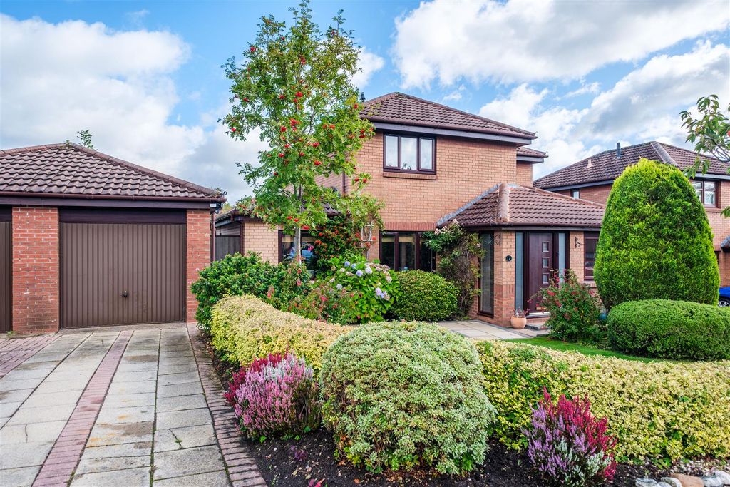 Property photo 1 of 26 Ochiltree Drive-7.Jpg