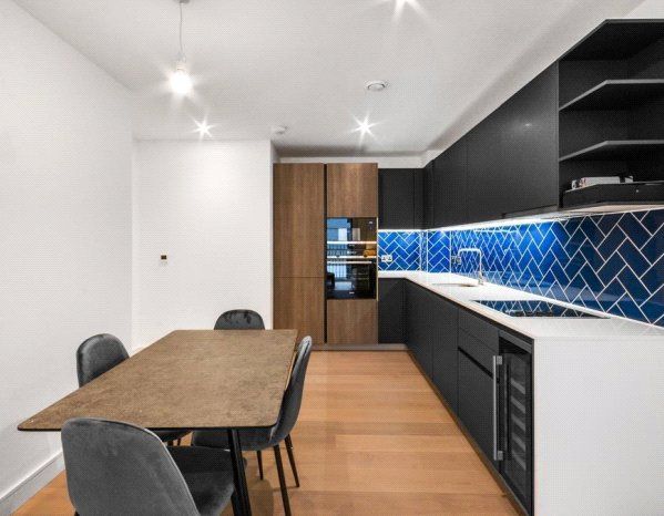 Property photo 3 of 8 Picture No. 02