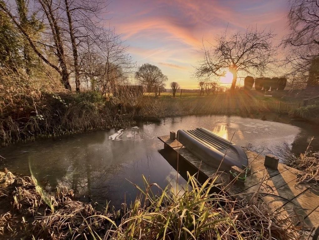 Property photo 3 of 25