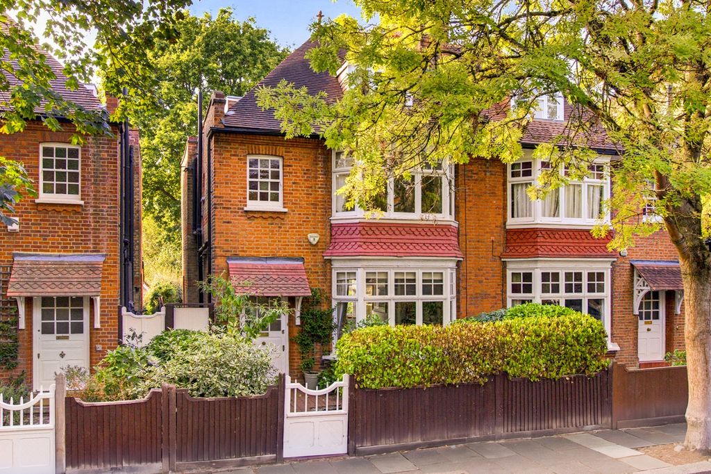 Property photo 1 of 15 External