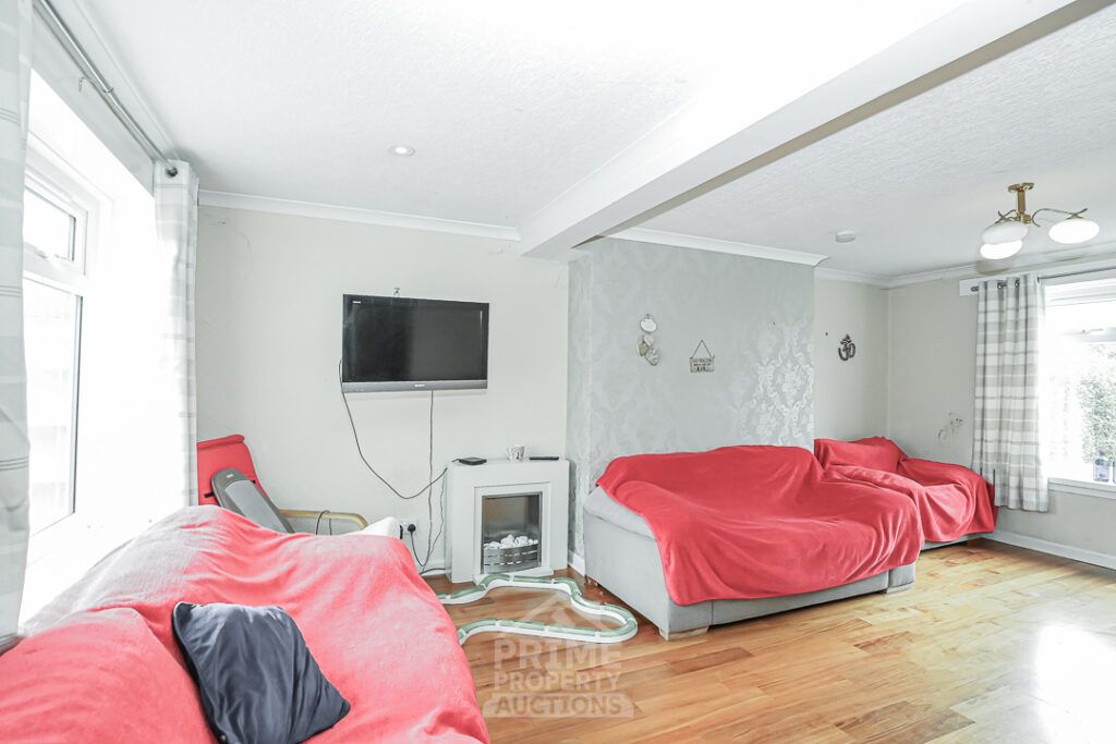 Property photo 3 of 19