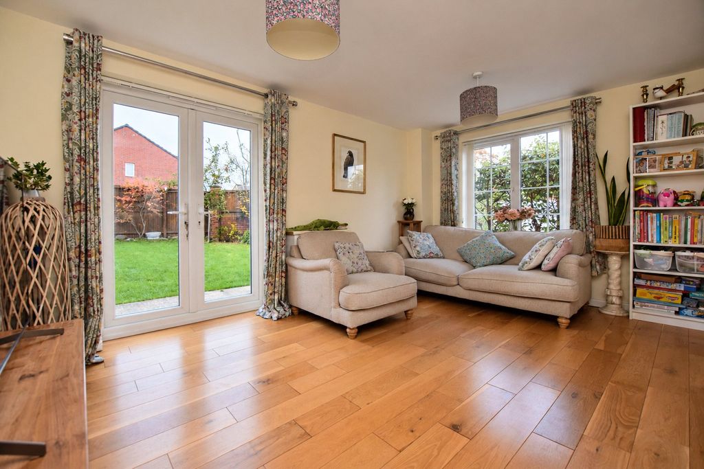 Property photo 2 of 17 Picture No. 18