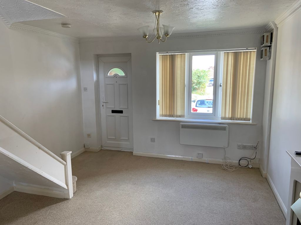 Property photo 3 of 12