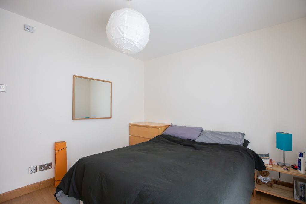 Property photo 3 of 31