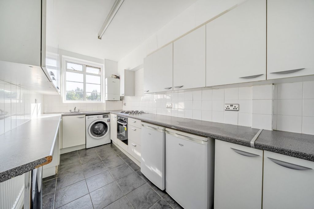 Property photo 2 of 15 Picture No. 01