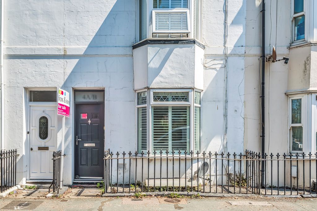 Property photo 1 of 14