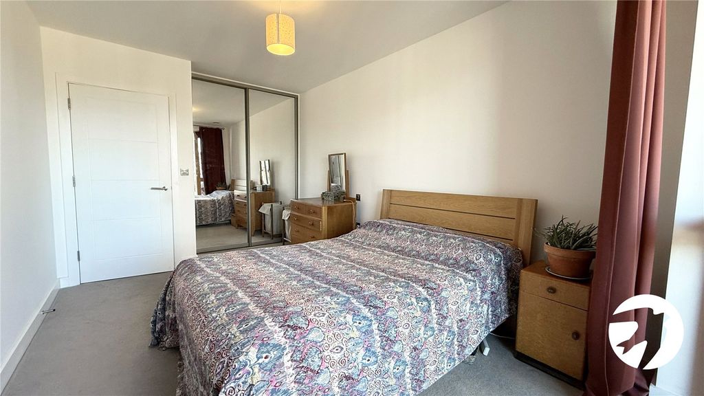 Property photo 3 of 20 Picture 3