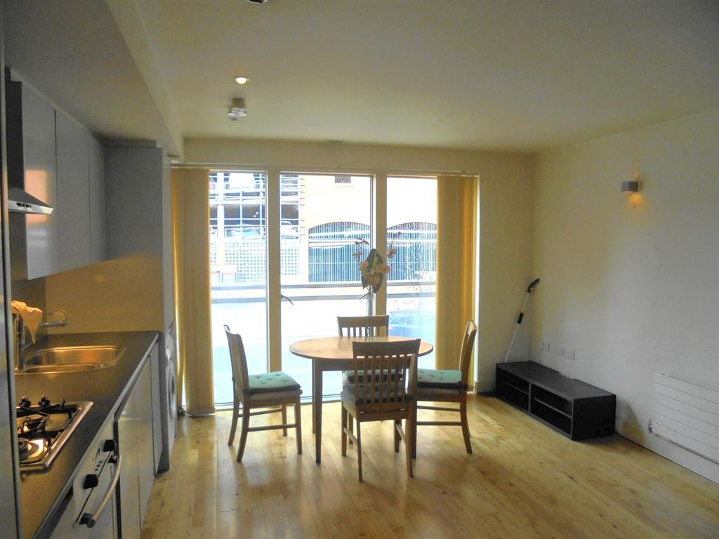 Property photo 3 of 9 m0d-6Rvw9K-S1K8T6Hlfsq.Jpg