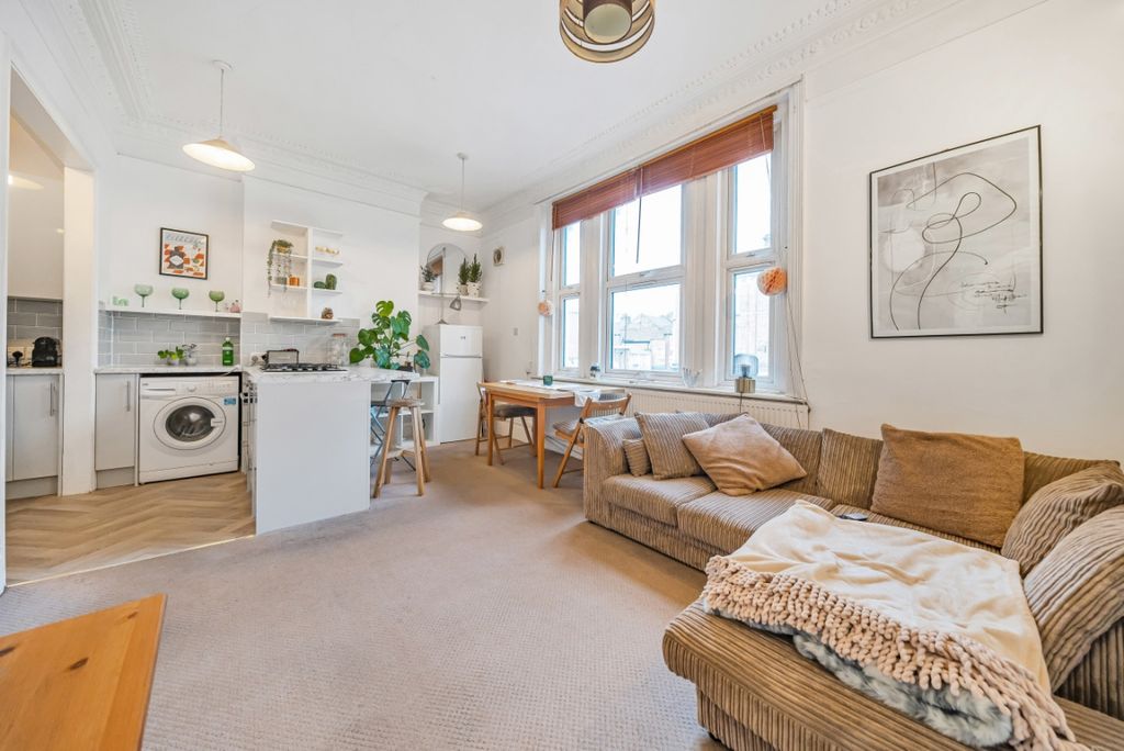 Property photo 1 of 6 1071340 (3)