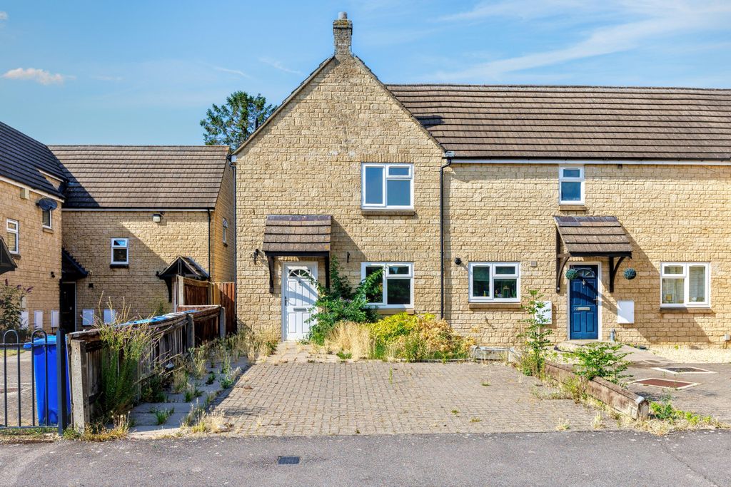 Property photo 1 of 15 20 Croxford Gardens, Kidlington, Oxfordshire, Ox5 1Xb