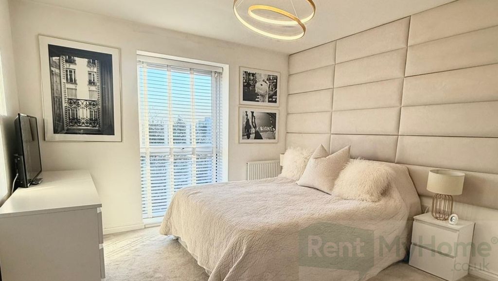 Property photo 2 of 9 975279_6_12426540