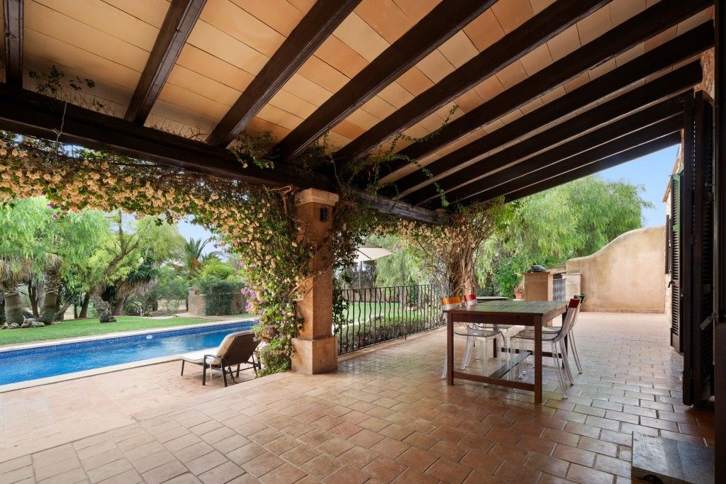 Property photo 3 of 20 Covered Terrace