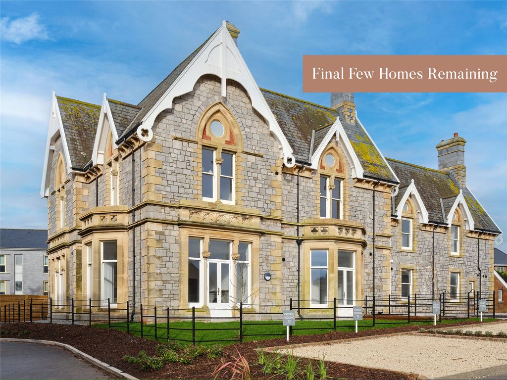 Property photo 1 of 9 External