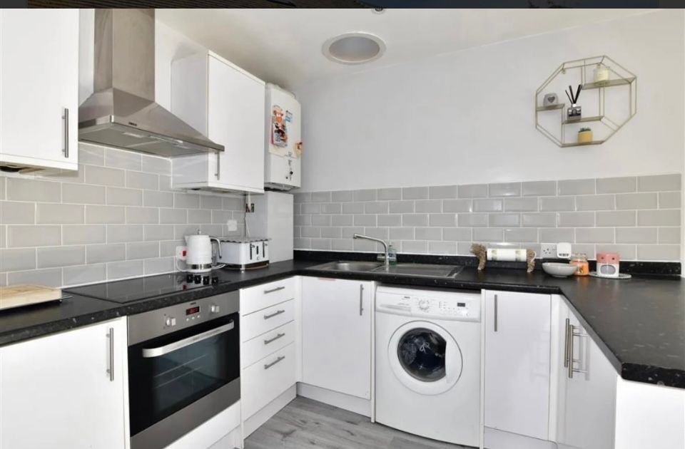 Property photo 3 of 7