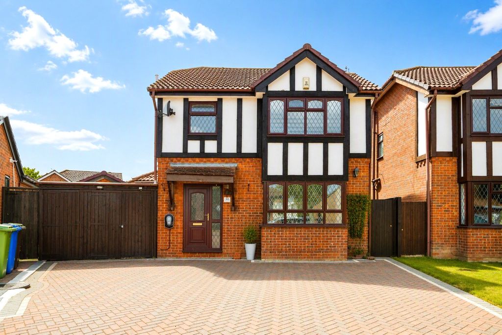 Property photo 2 of 25 Picture No. 27