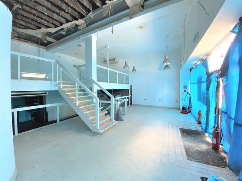 Property photo 3 of 16 Photo 17