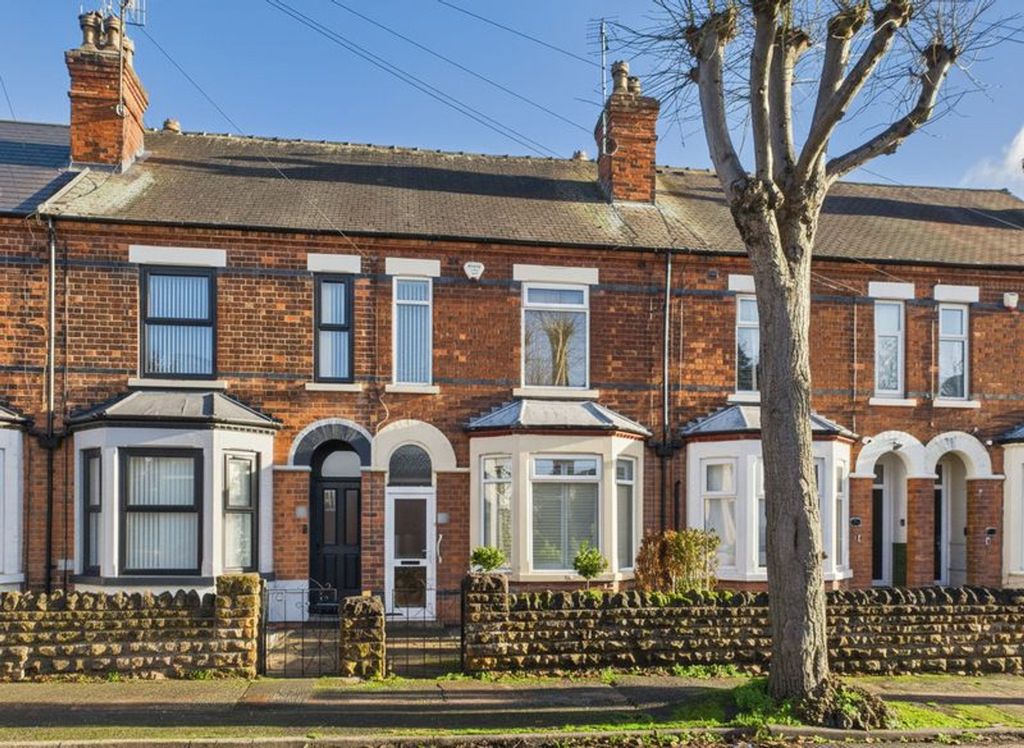 Property photo 1 of 22 Front